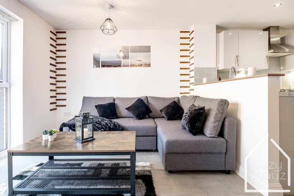 Beautiful 5 Bedroom Home In The City Centre With Gated Parking Birmingham Zewnętrze zdjęcie