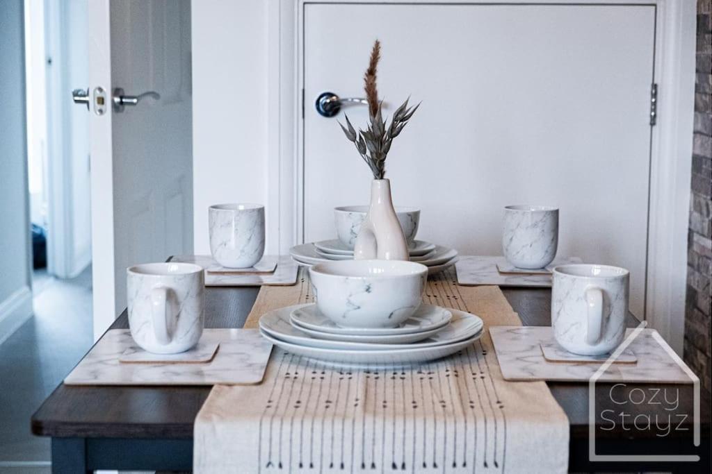 Beautiful 5 Bedroom Home In The City Centre With Gated Parking Birmingham Zewnętrze zdjęcie